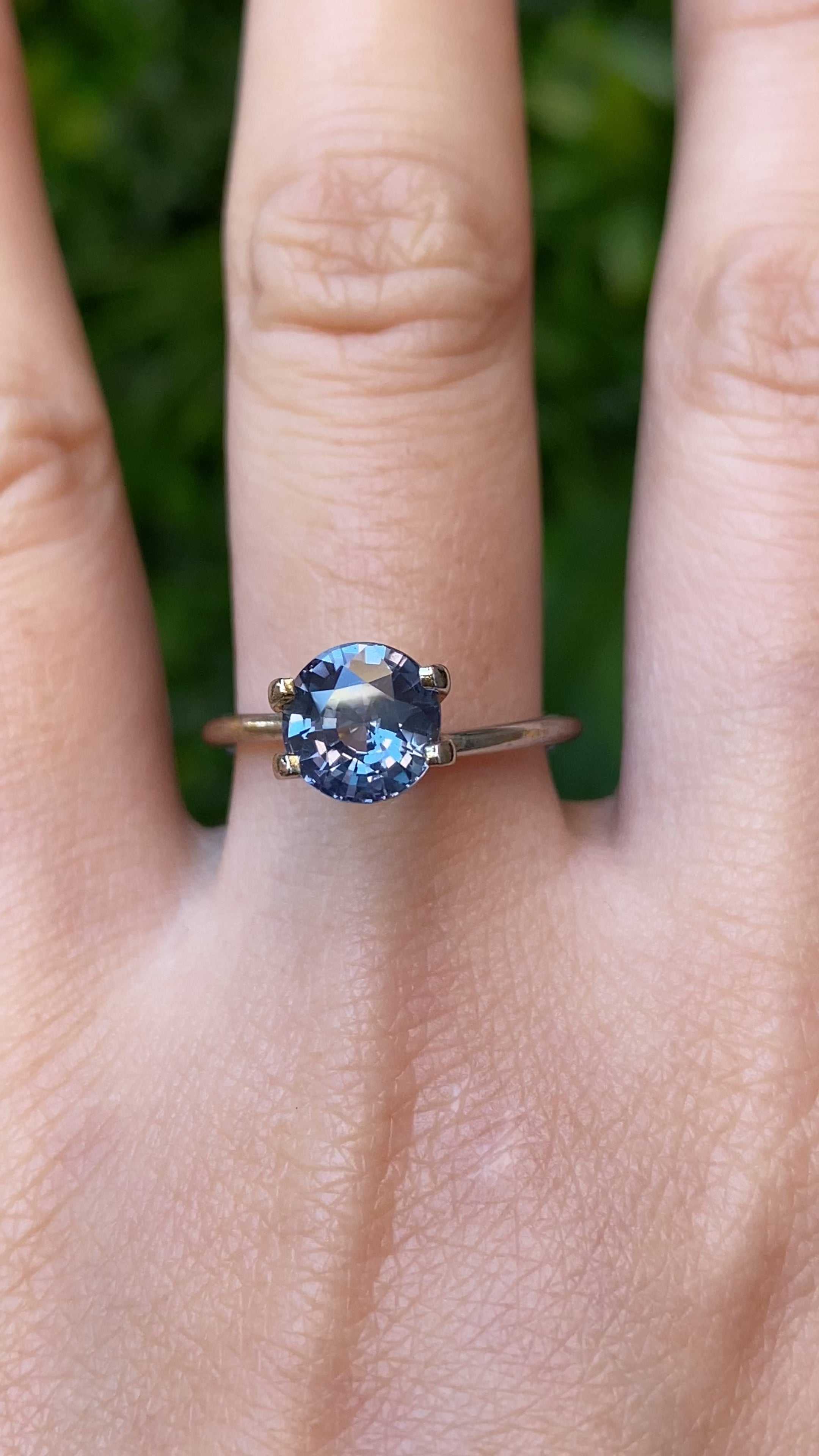 2.01ct Round Cut Purple Blue Madagascar Sapphire SR402