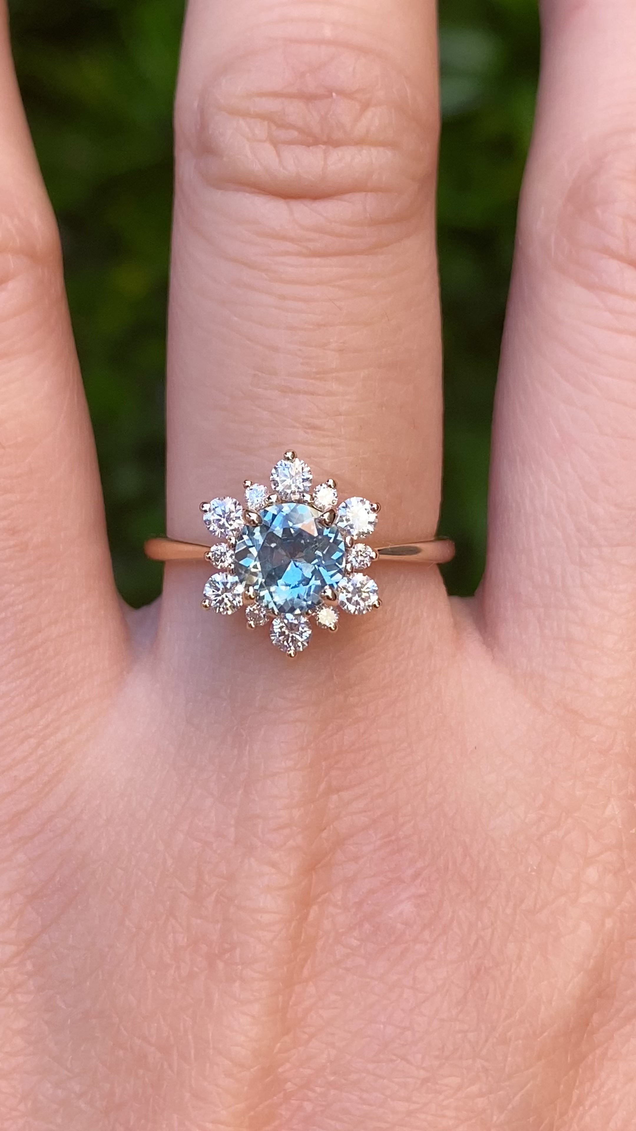 Amara Ring Light Blue Montana Sapphire