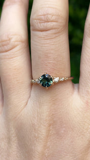 Estel Fleur Ring, 0.76ct Australia Sapphire