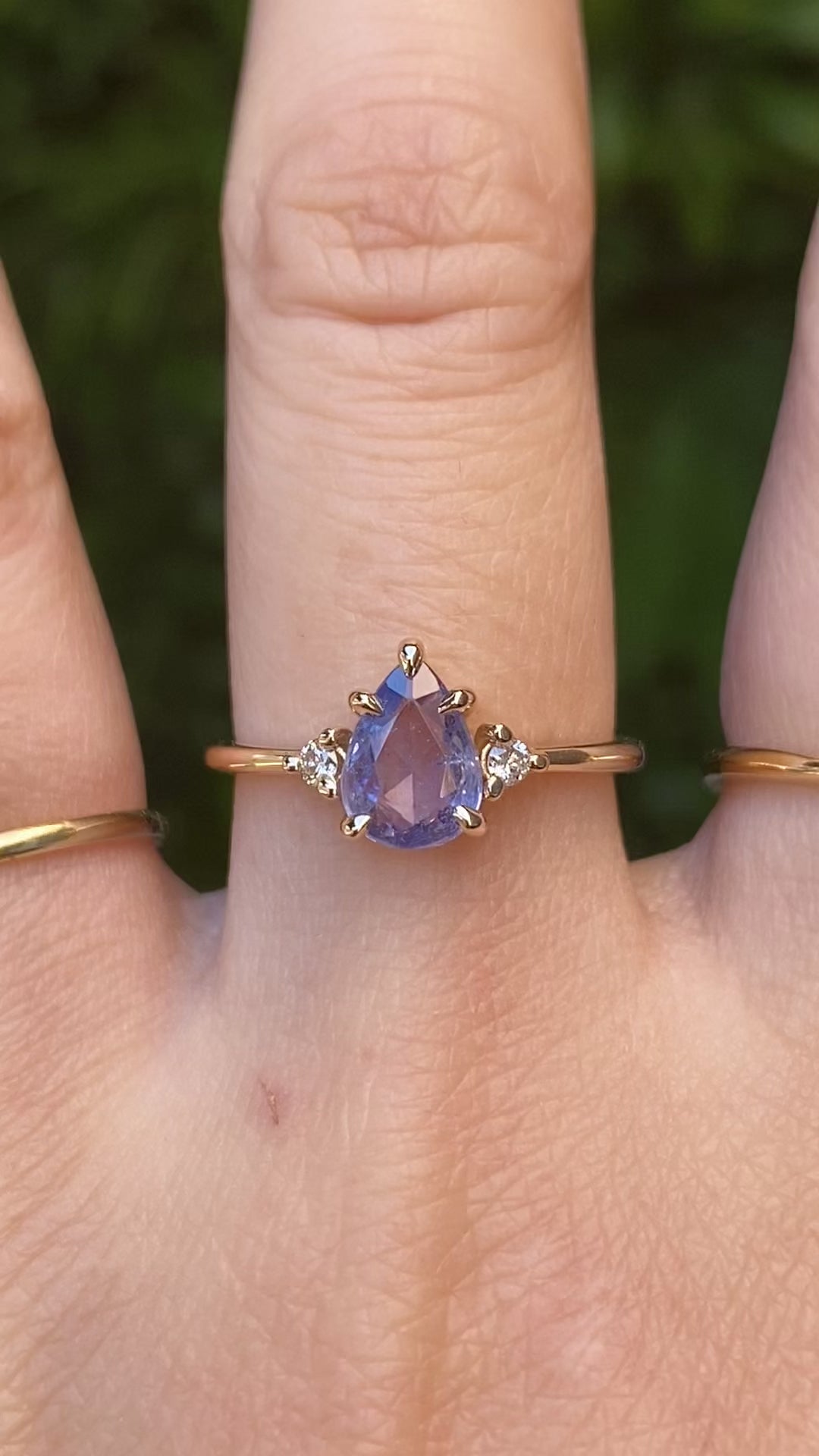 Emilie Ring, 1.00ct Madagascar Sapphire