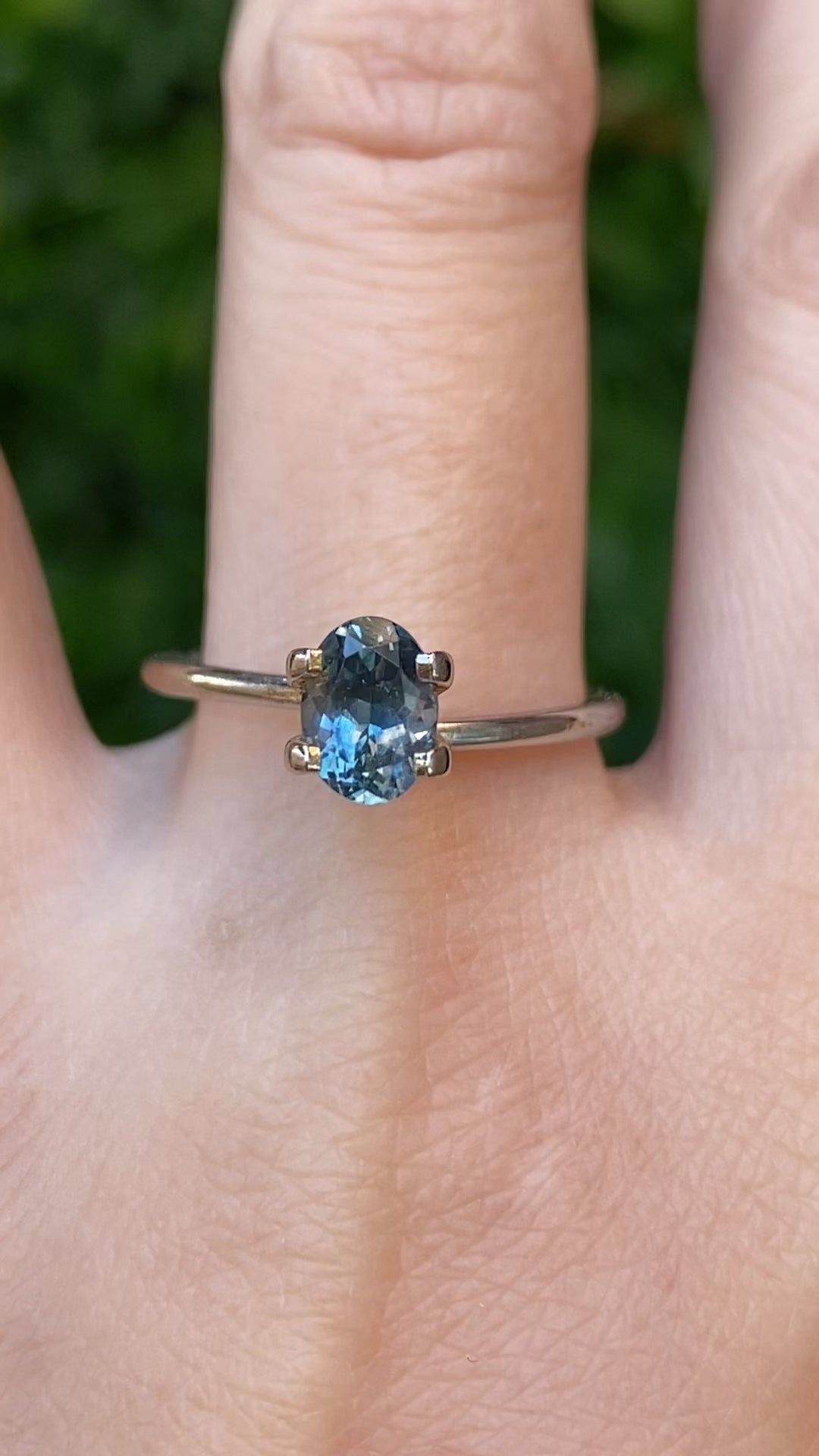 1.14ct Oval Cut Teal Blue Montana Sapphire SO707