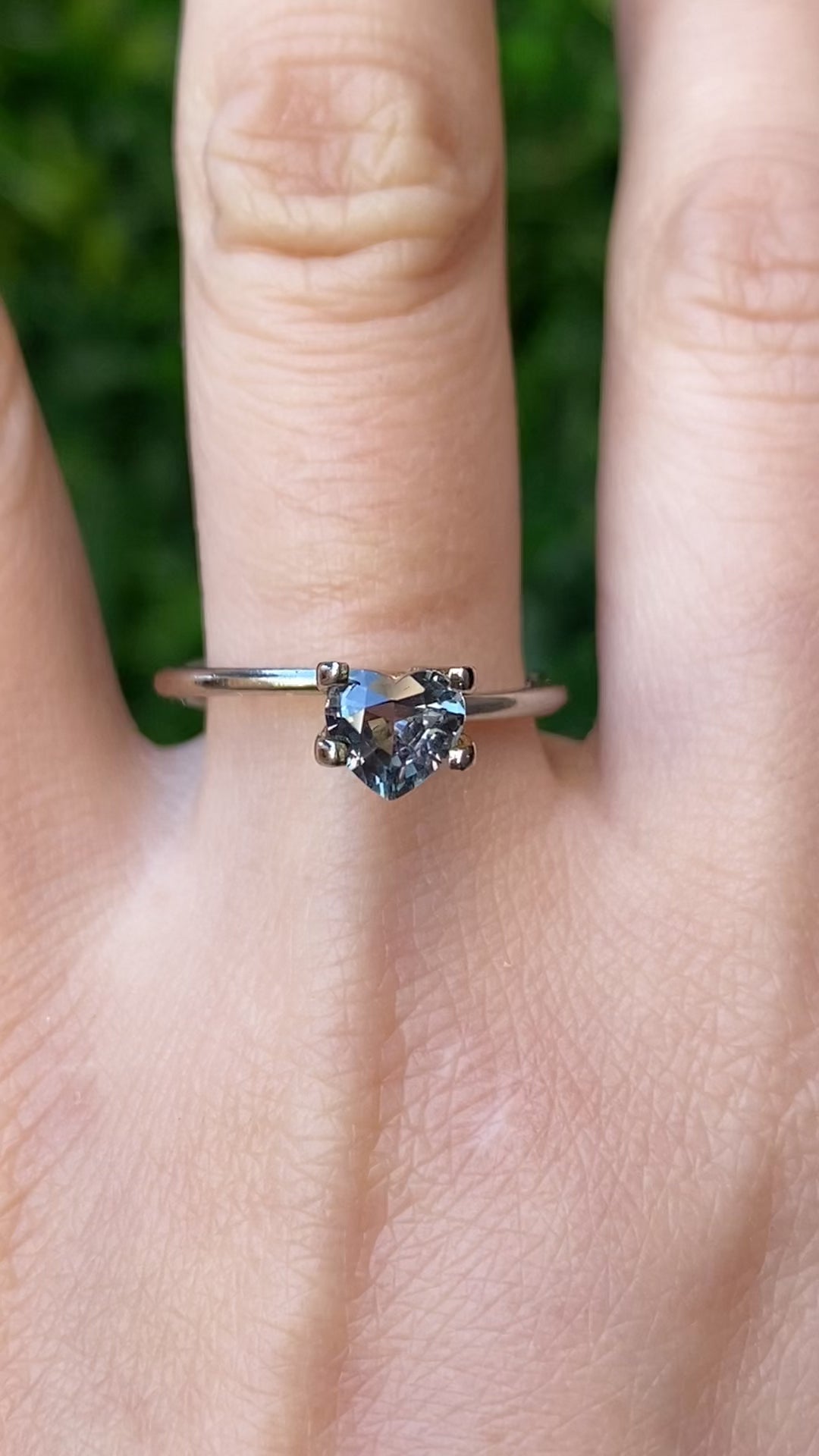 1.00ct Heart Cut Green Ceylon Sapphire SF541