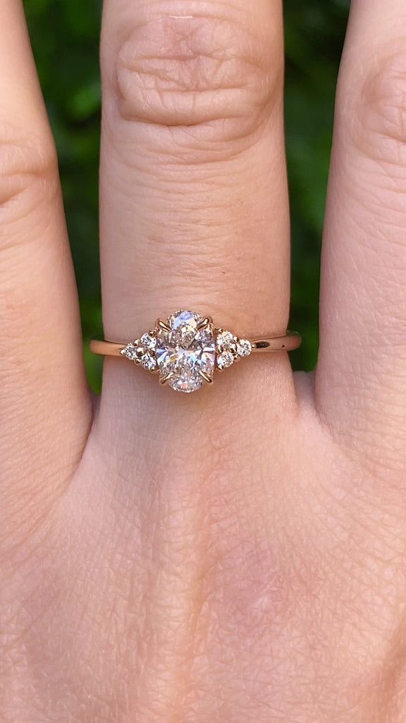 Teresa ring 0.7ct oval lab diamond (7mm)
