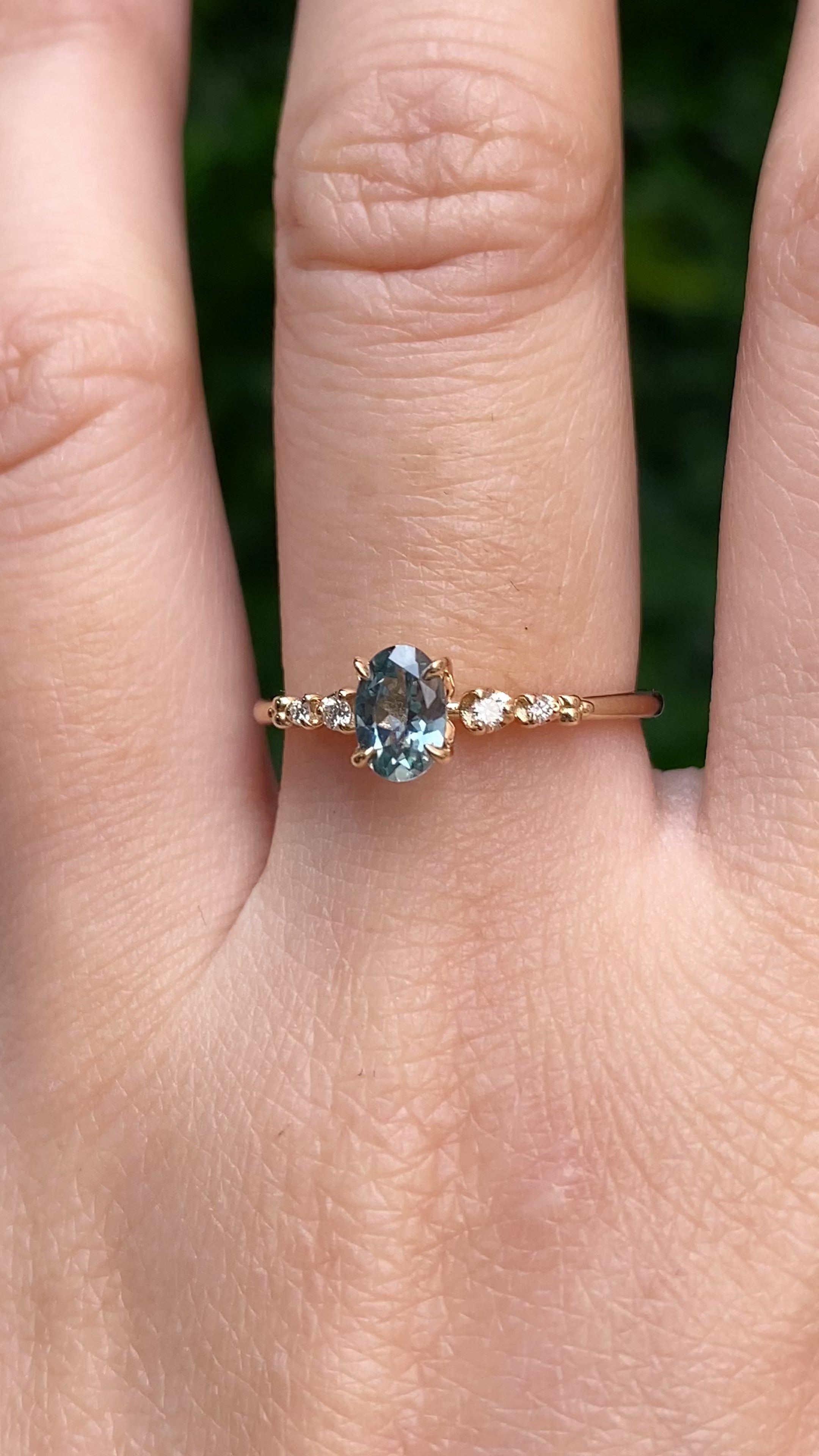 Estel Fleur Ring, 0.60ct Montana Sapphire