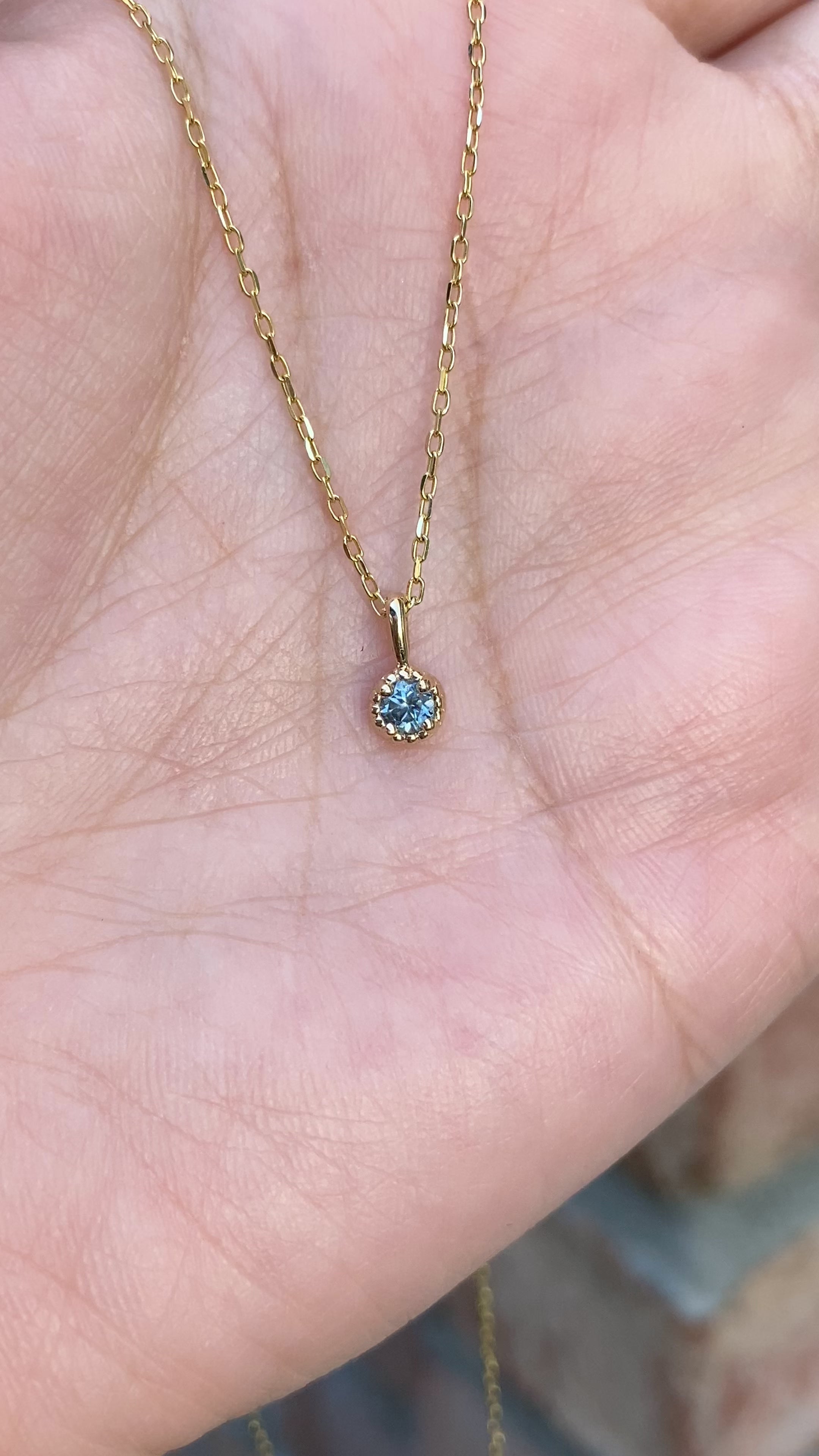 Dahlia Round Montana Sapphire Charm 2.9mm