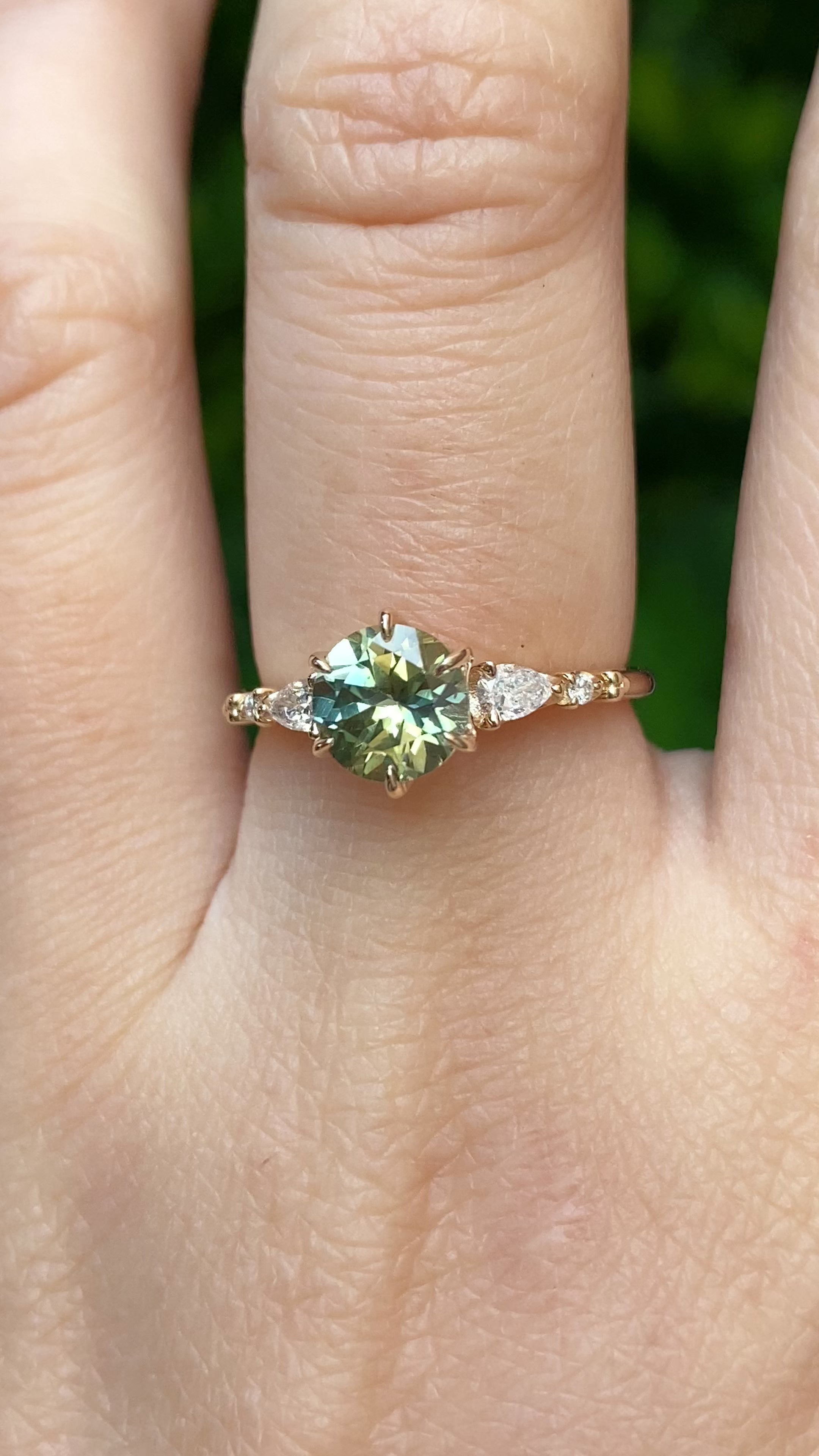 Estel Fleur Petal Ring 1.43ct/1.59ct Green Yellow Montana Sapphire, 14k Yellow Gold (One of a kind)