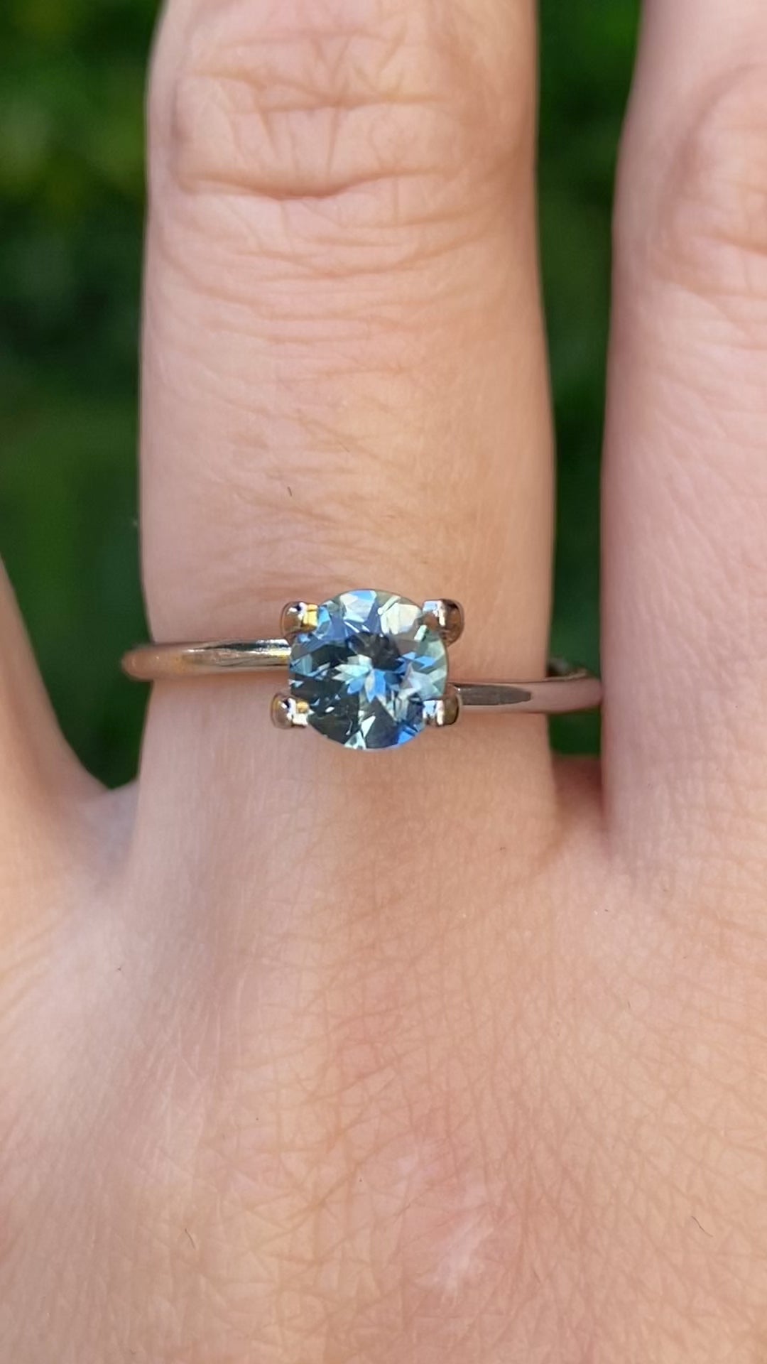 0.90ct Round Cut Light Aqua Blue Montana Sapphire Sapphire SR439