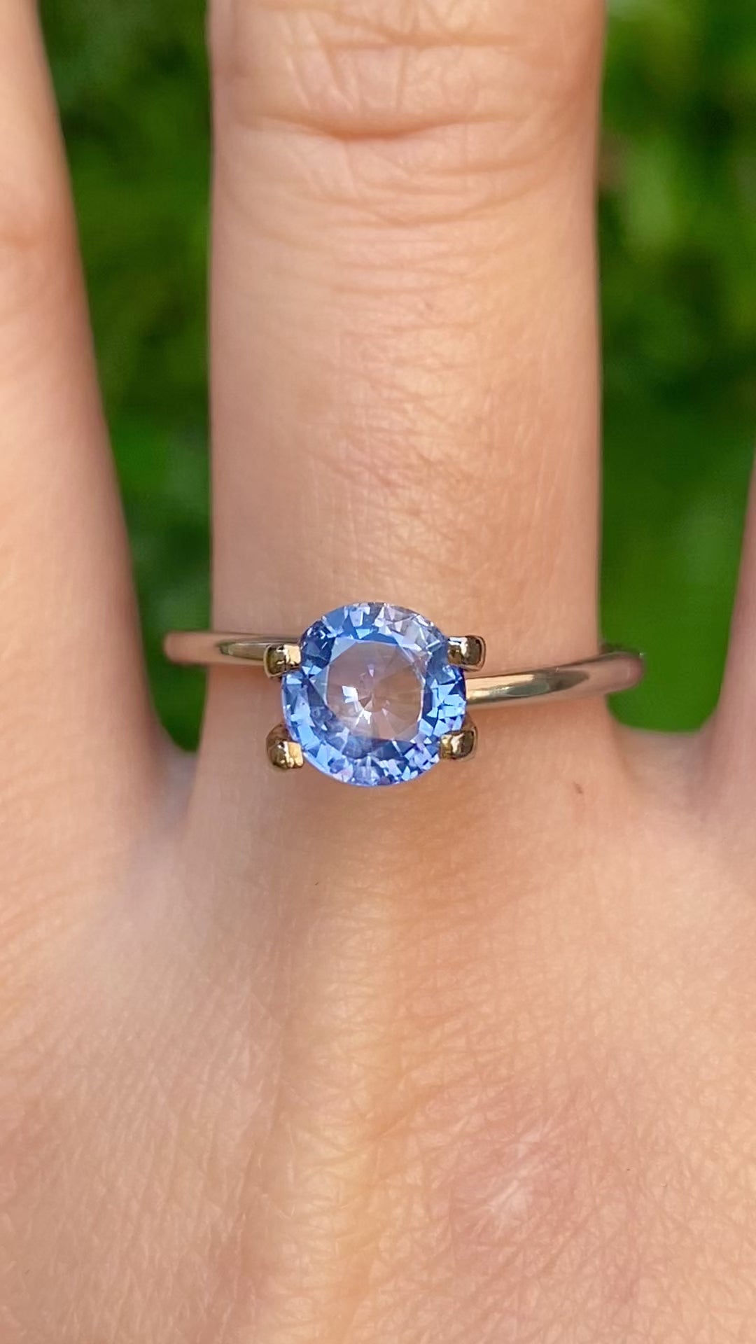 1.84ct Round Cut Blue Ceylon Sapphire SR227