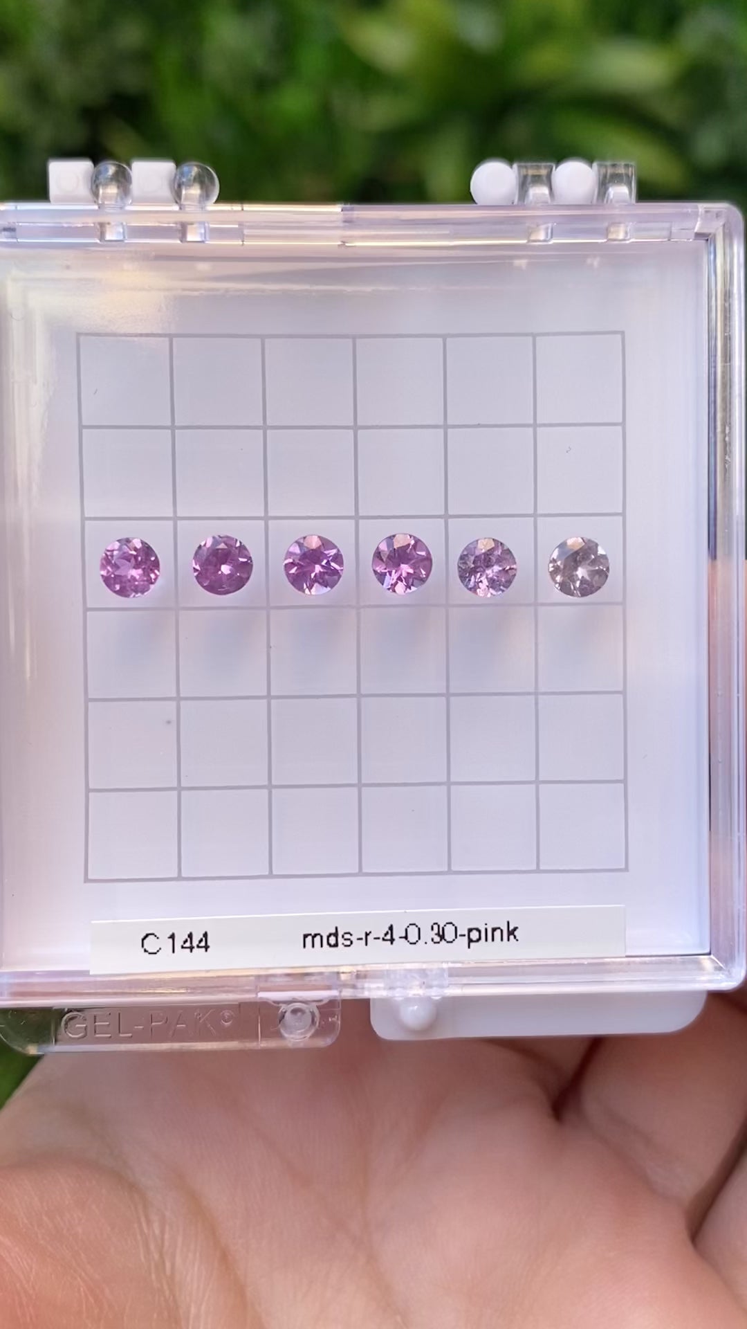 0.30ct Calibrated Round Madagascar Pink Sapphire (4.0mm) CS144