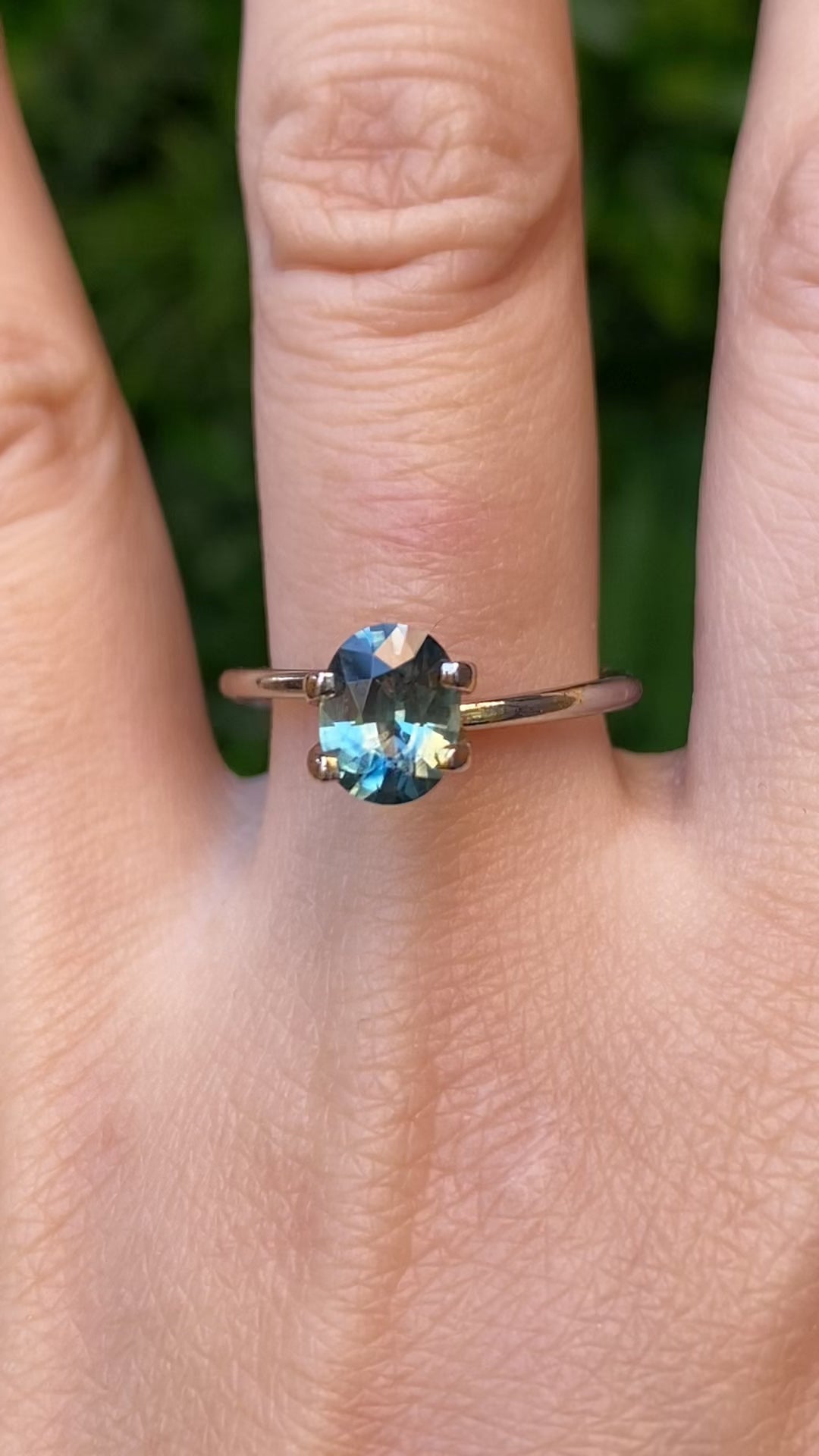1.25ct Oval Cut Parti Blue Green Madagascar Sapphire SO604