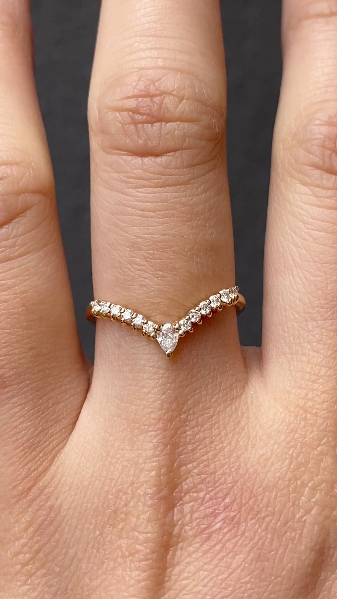 Luna Tiara Ring