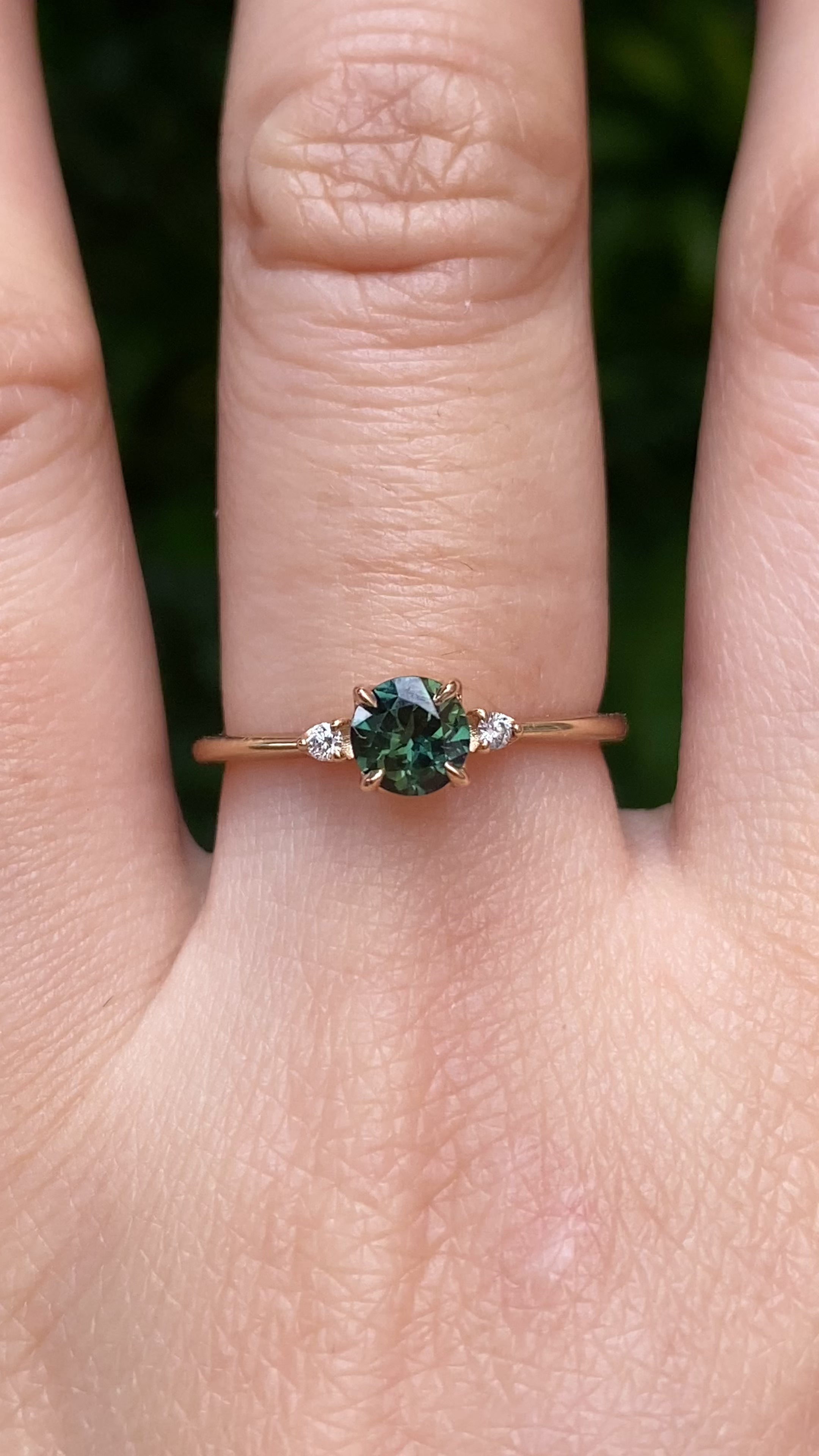 【即日配送】ソフィアリング ・0.50ct・加熱クイーンズランド産グリーンサファイア・K14YG
