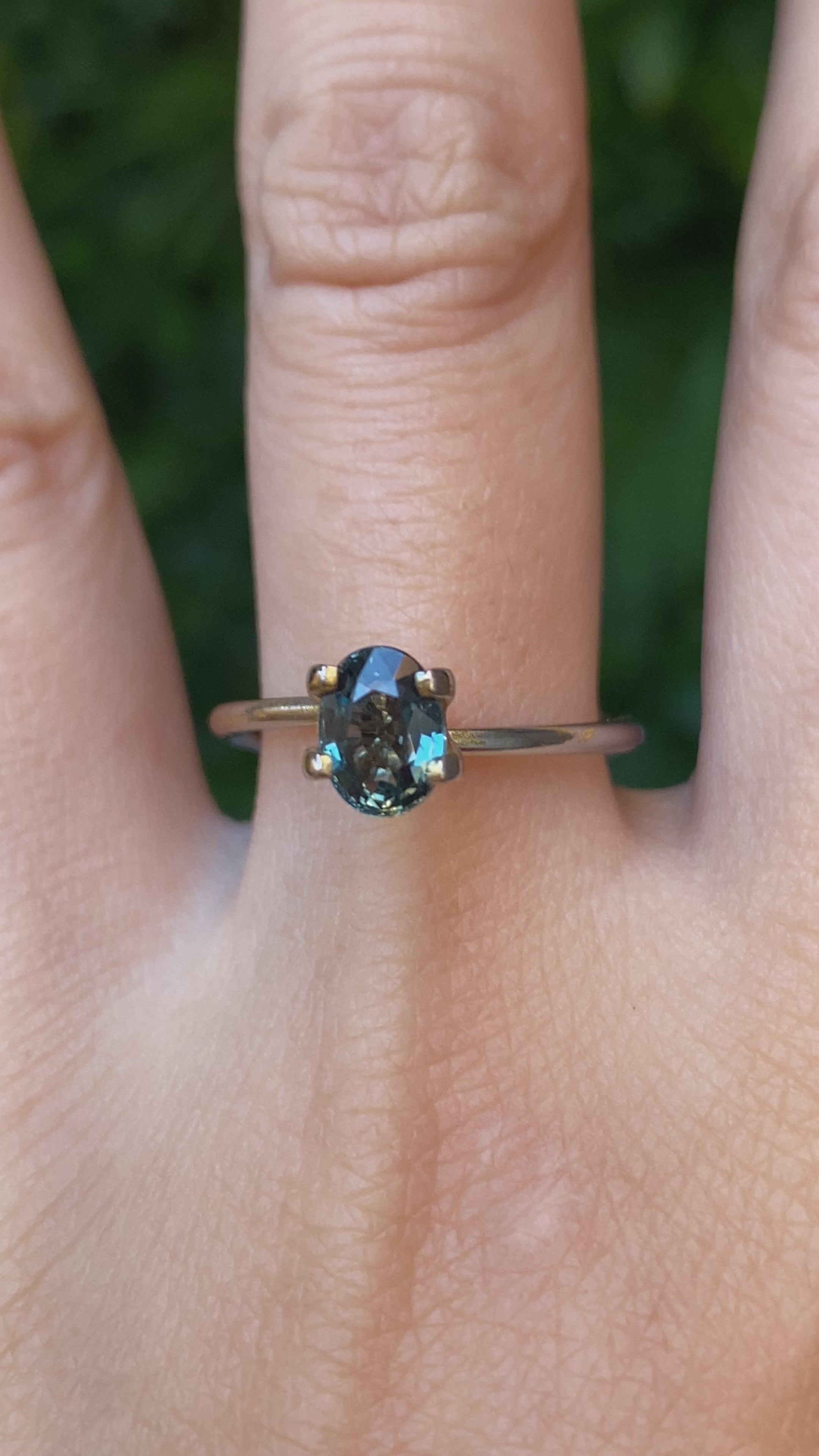 1.06ct Oval Cut Blue Green Madagascar Sapphire SO558