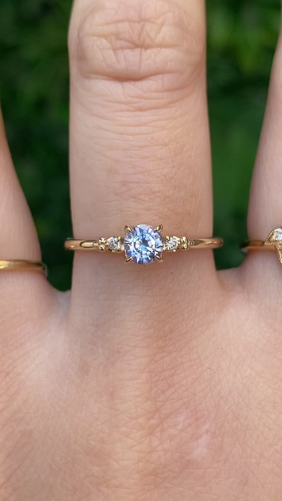 Estel Ring, 0.40-0.50ct Ceylon Sapphire