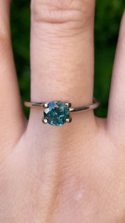 1.12ct Round Cut Peacock Green Montana Sapphire SR340