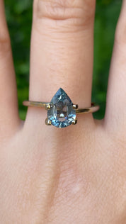1.53ct ペアカット ライトブルーサファイア モンタナ産 SF352