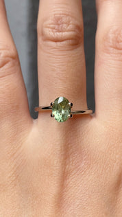 1.51ct オーバルカット グリーンサファイア モンタナ産 SO435