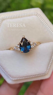 Teresa Ring, 1.37ct Teal Queensland Sapphire