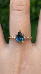 Estel Fleur Ring, 1.46ct Blue Montana Sapphire
