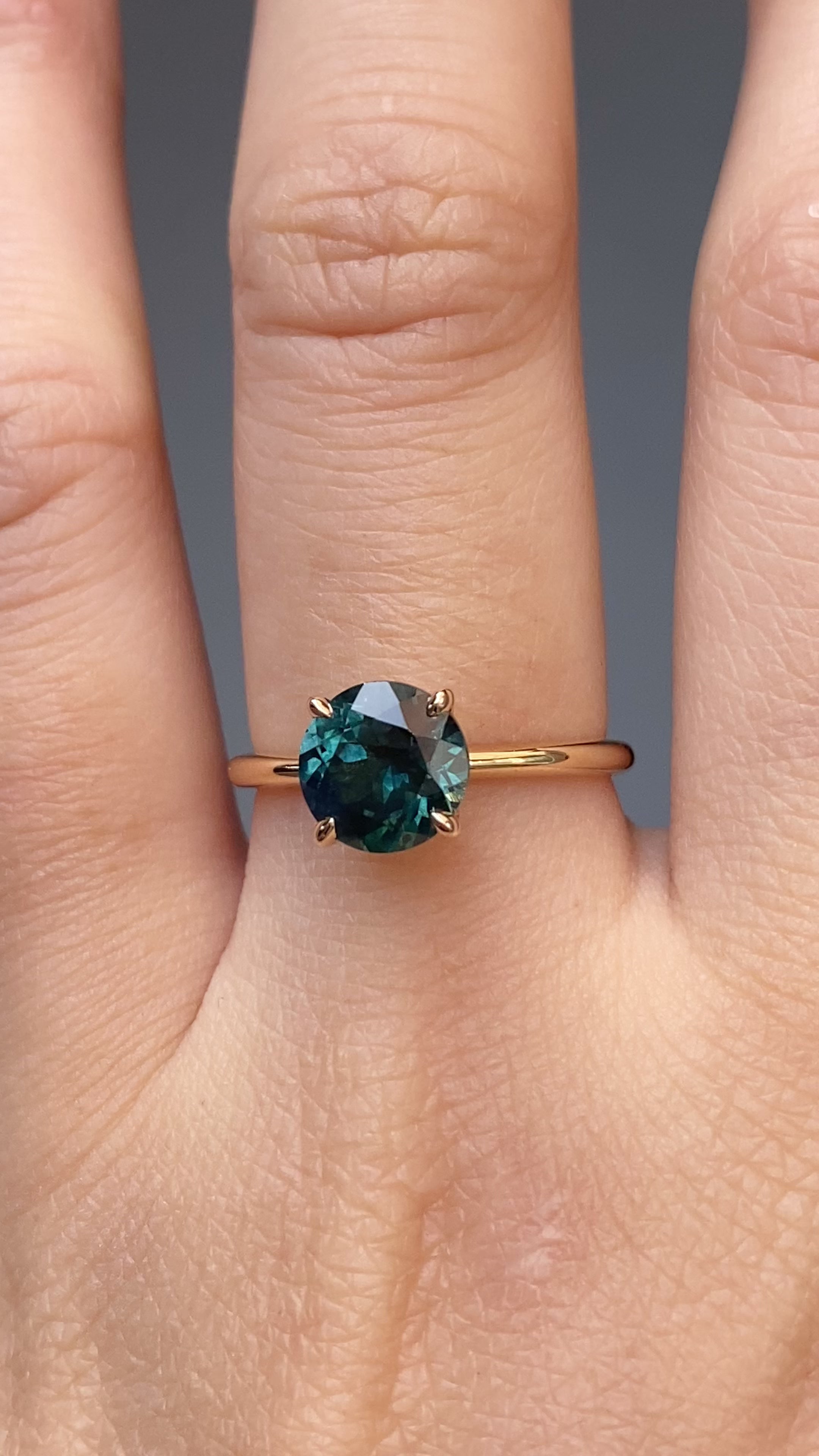 Sara Ring, Blue Green Sapphire