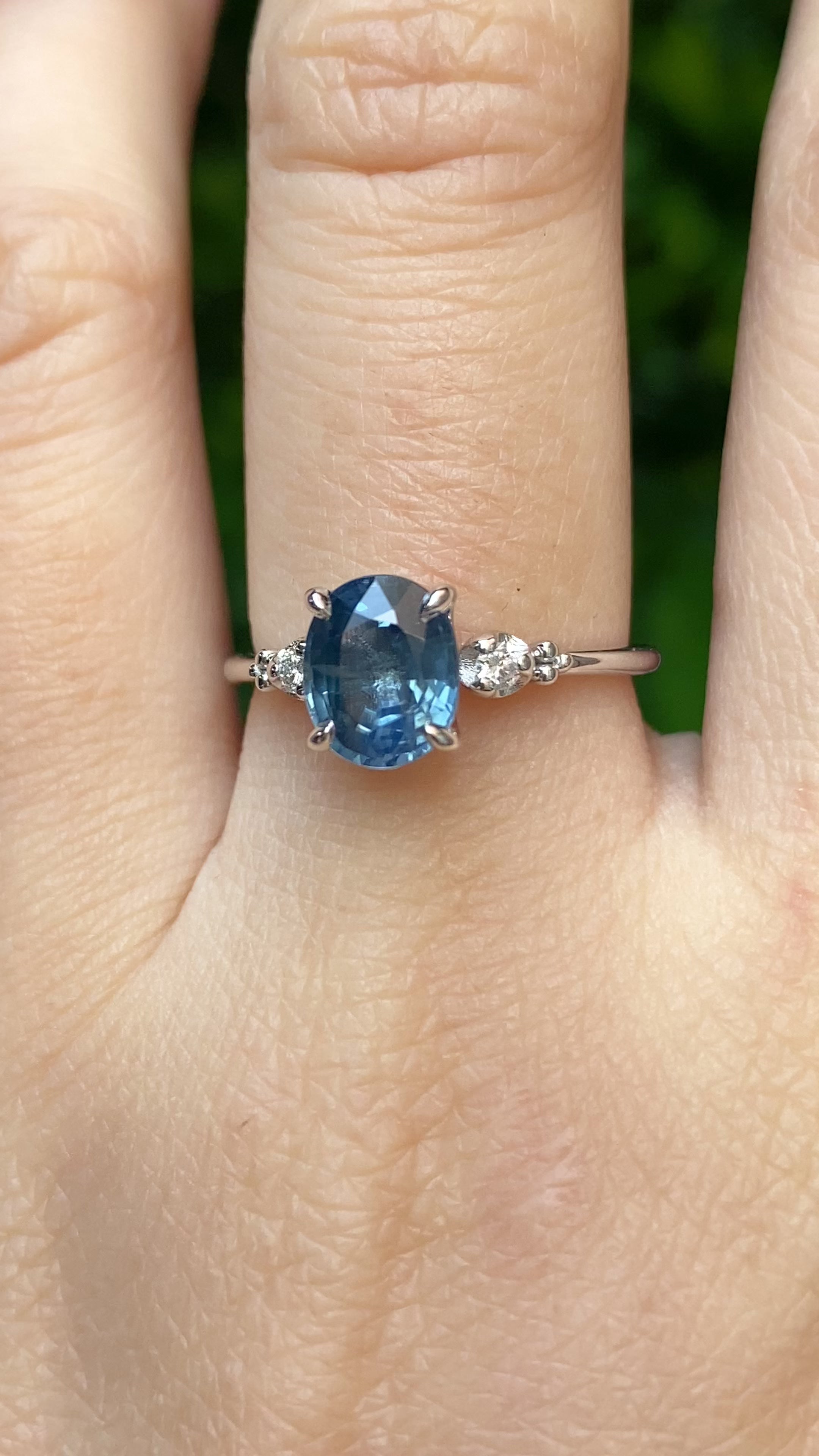 【一点物】エステルリング ・1.87ct・非加熱アフリカ産ブルーサファイア・K14WG