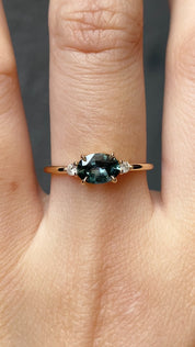【即日配送】エミリーリング ・0.85ct・非加熱マダガスカル産ブルーグリーンサファイア・K14YG