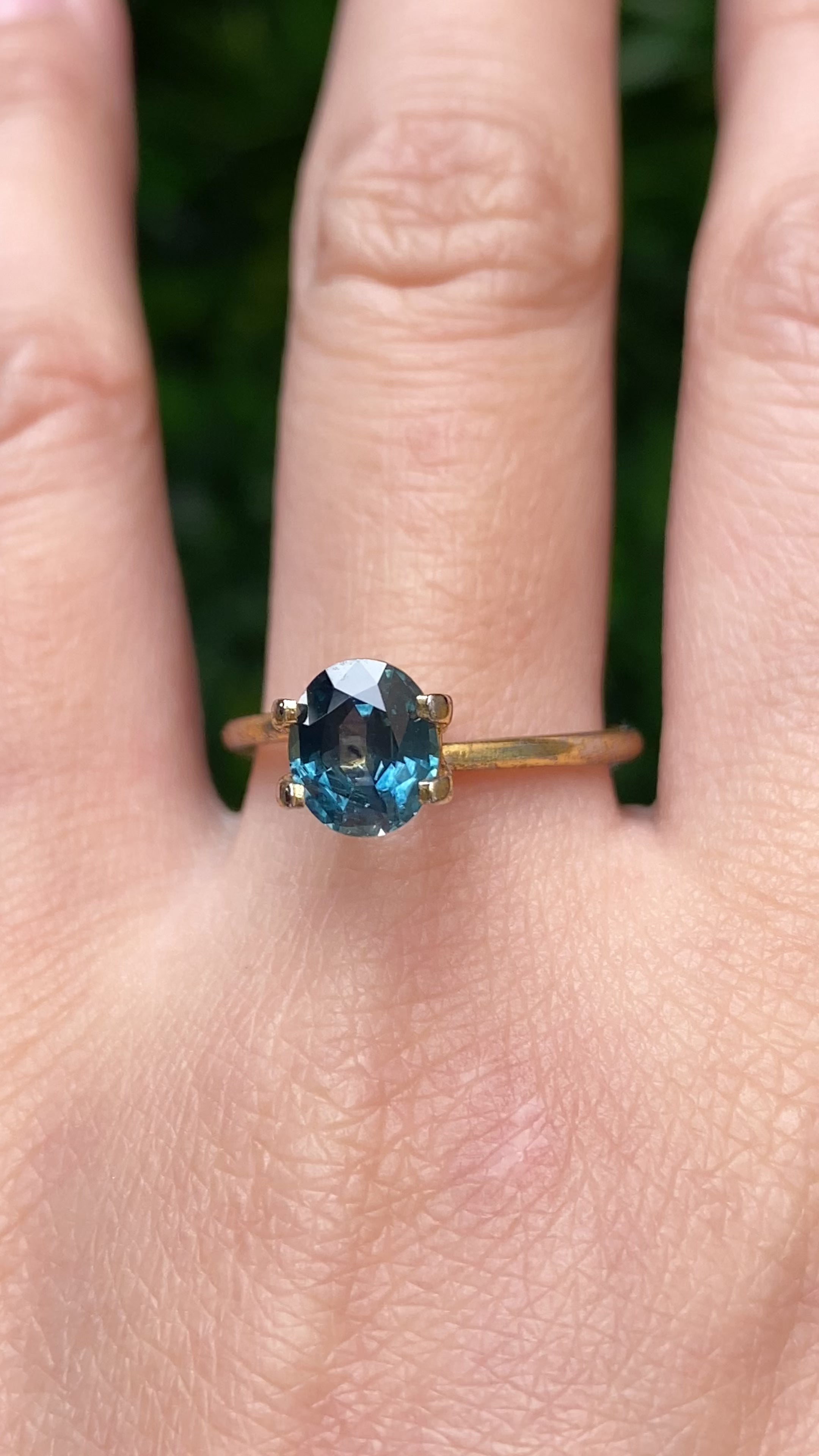 1.66ct Oval Cut Teal Blue Montana Sapphire SO460