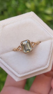 Agatha Ring, Green Sapphire