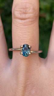 1.00ct Oval Cut Blue Green Montana Sapphire SO738