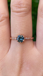 Grace Ring 0.75ct Montana Sapphire