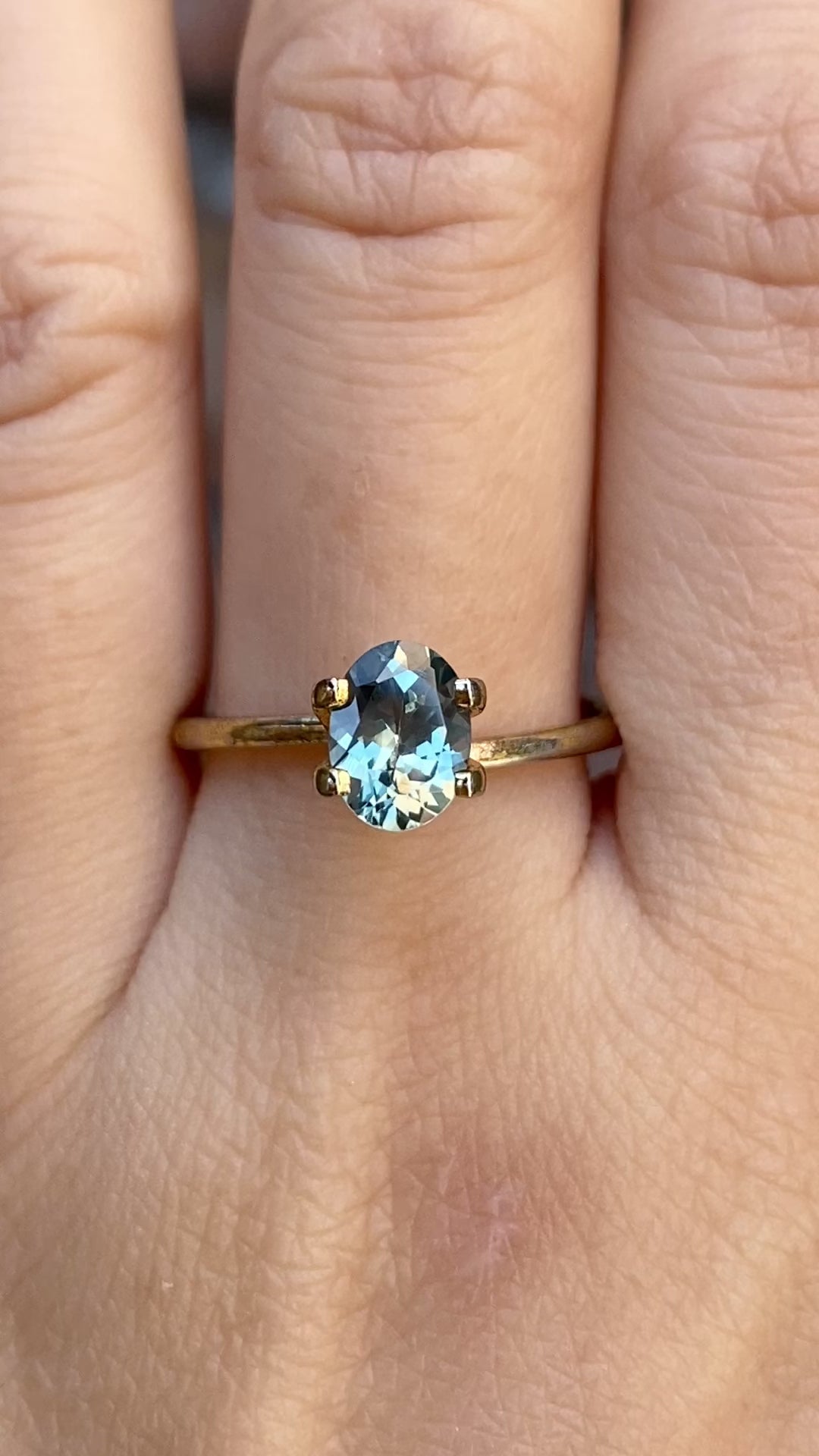 1.31ct Oval Cut Aqua Blue Green Montana Sapphire SO381