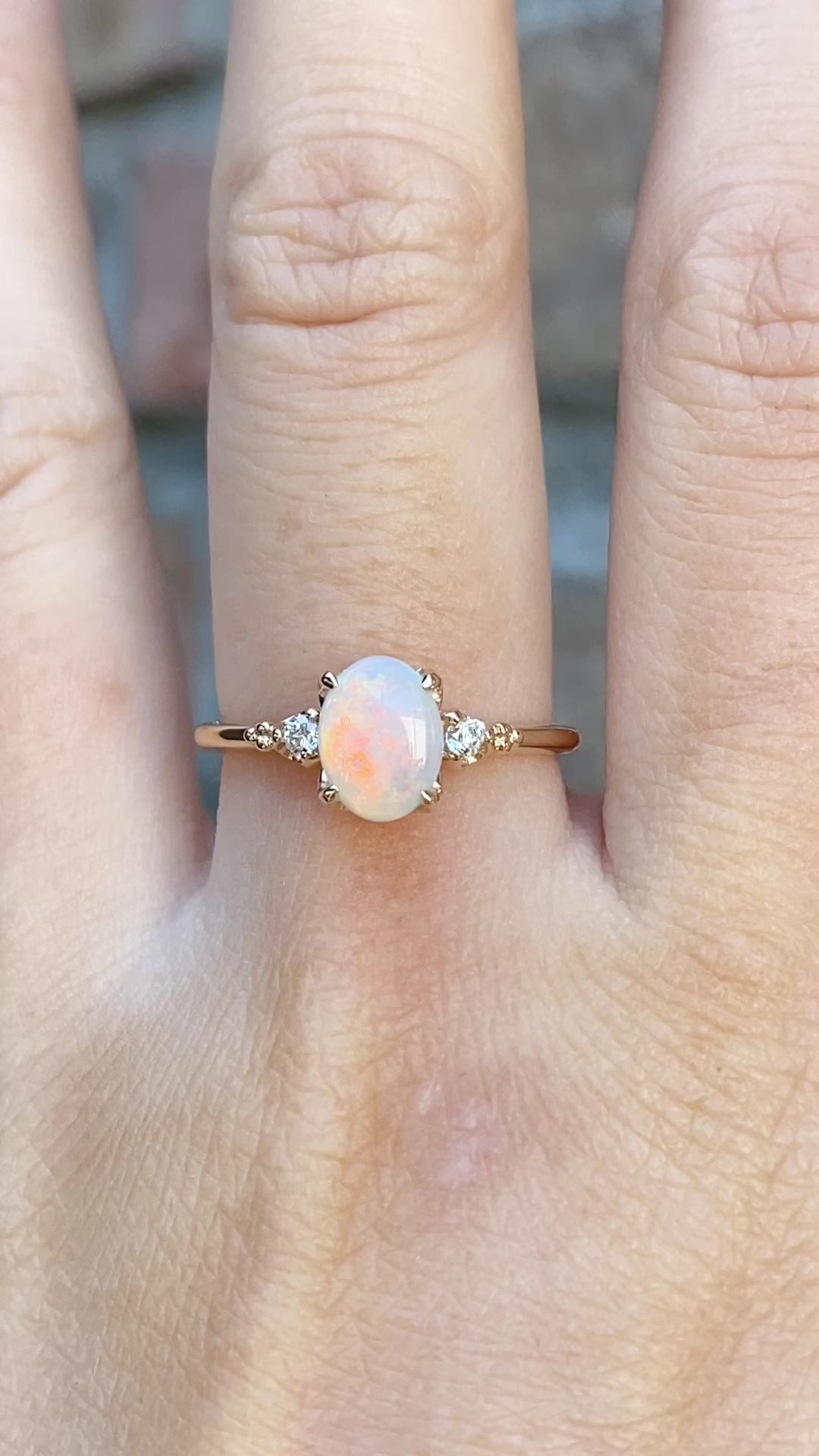 Estel Ring 0.6ct White Opal