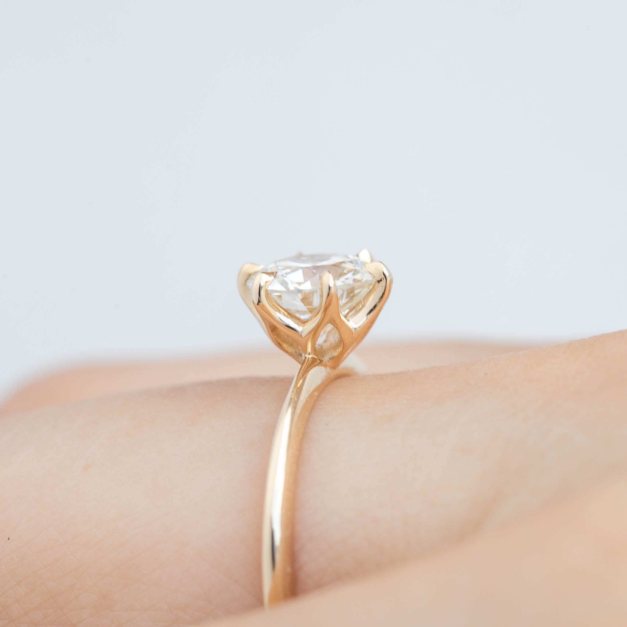 Floryn Ring, 1.15ct Round Diamond | GIA Certified