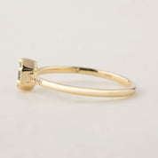 Grace Ring, 0.45ct Montana Sapphire