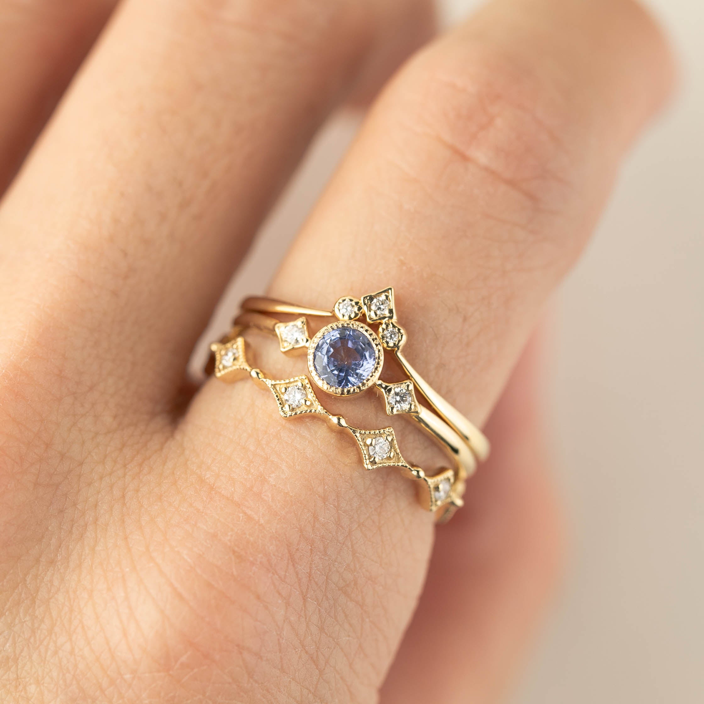 Star & Moon Ring, 0.45ct Ceylon Sapphire