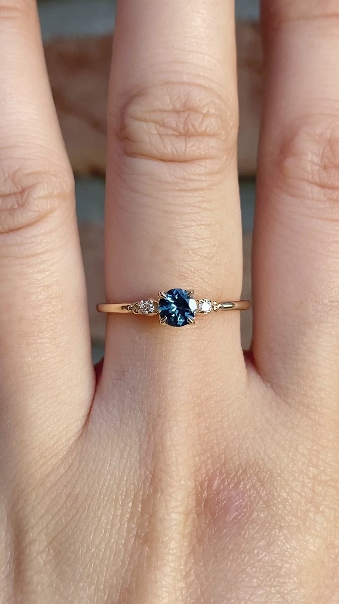 Estel Ring, 0.30ct Montana Sapphire