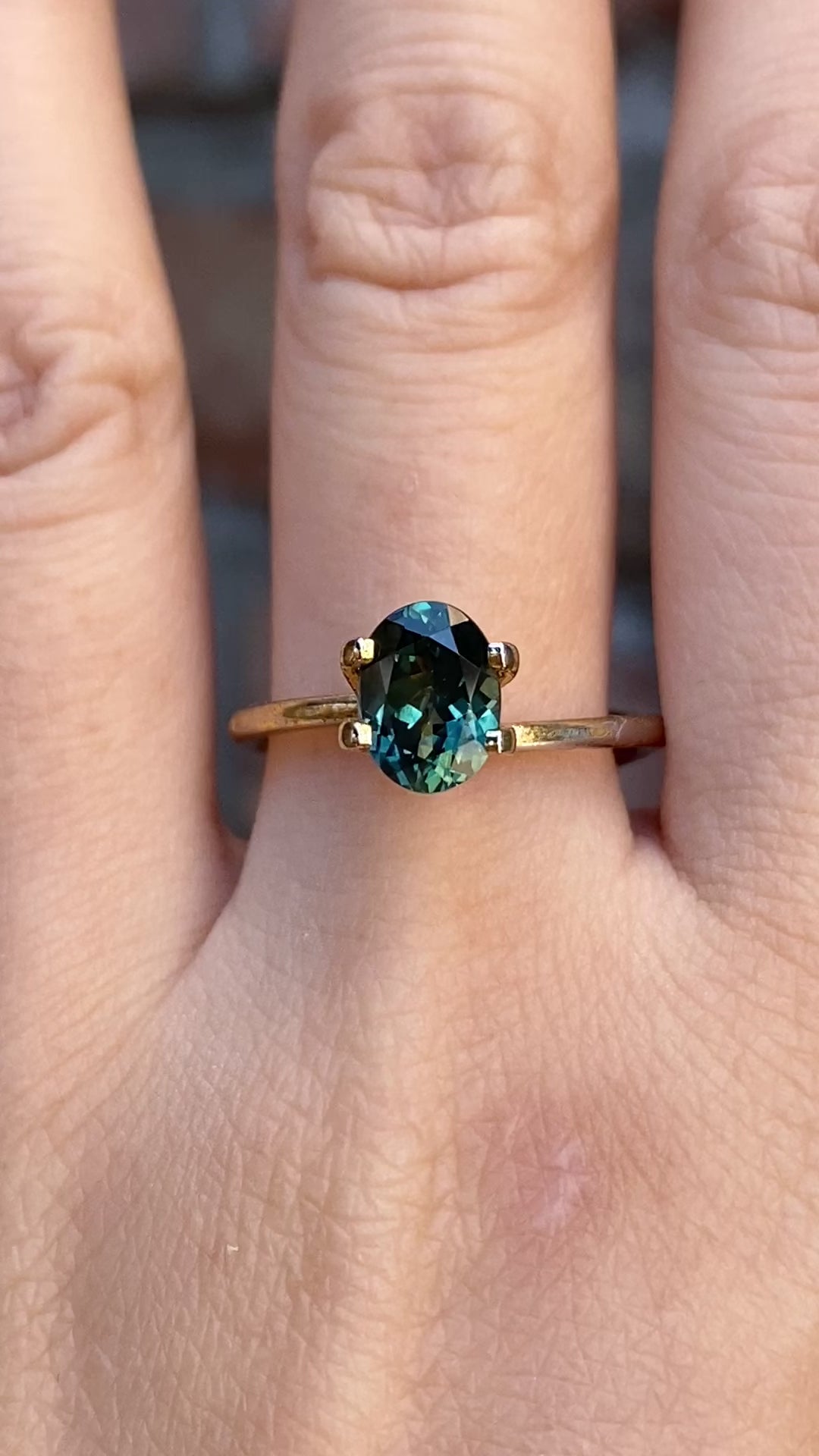 1.71ct オーバルカット ブルーグリーンサファイア モンタナ産 SO394