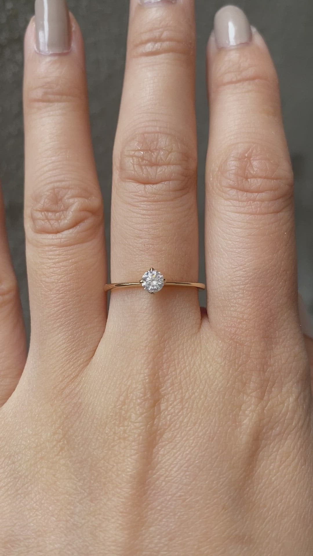 Alice Round Diamond Ring