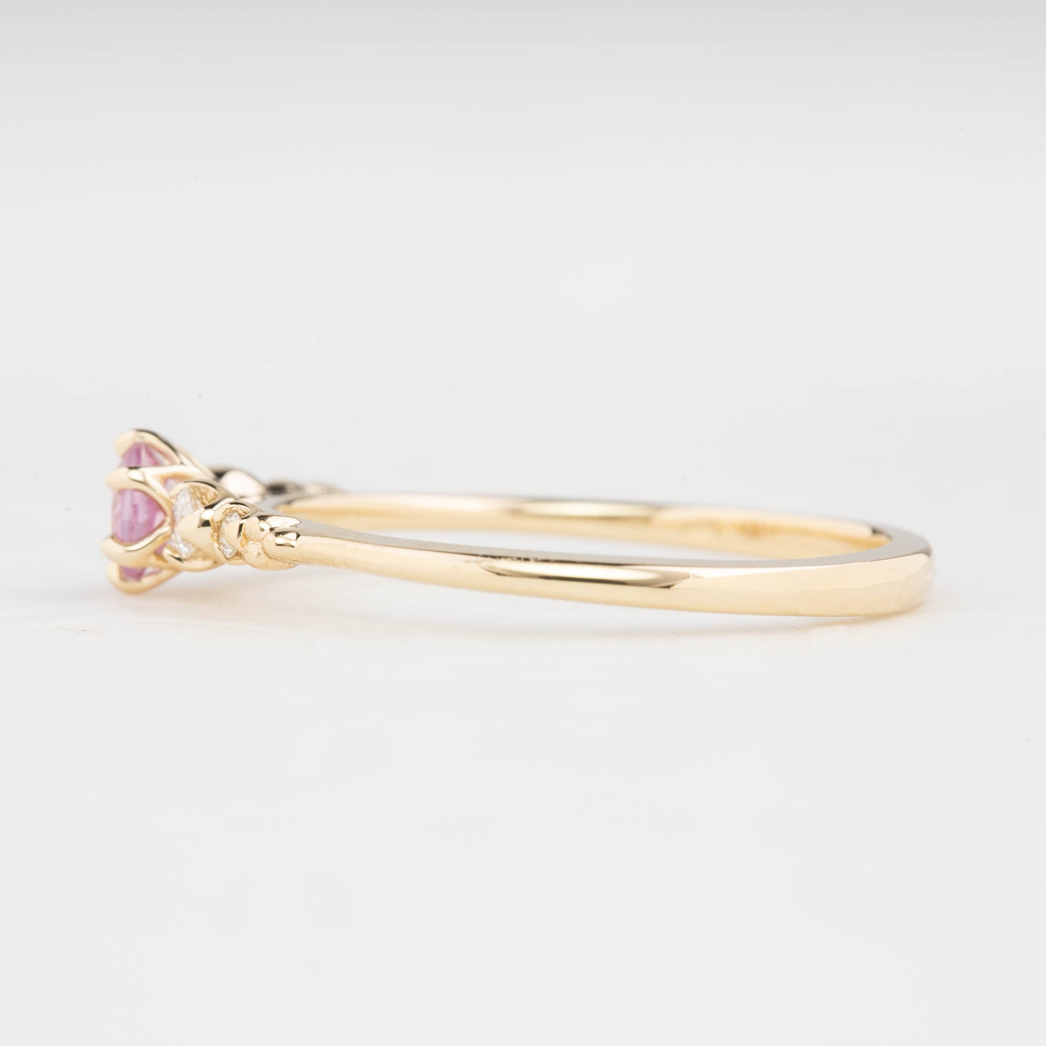 Estel Fleur Ring, 0.30ct Ceylon Sapphire