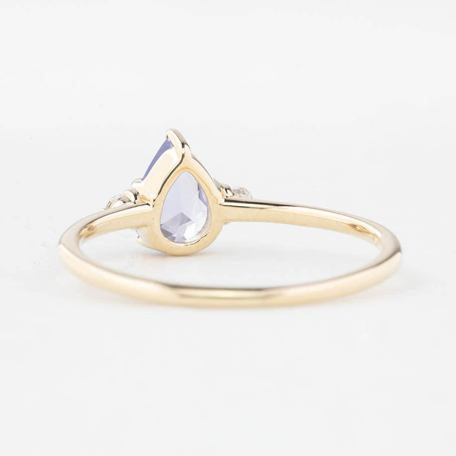 Emilie Ring, 1.00ct Madagascar Sapphire