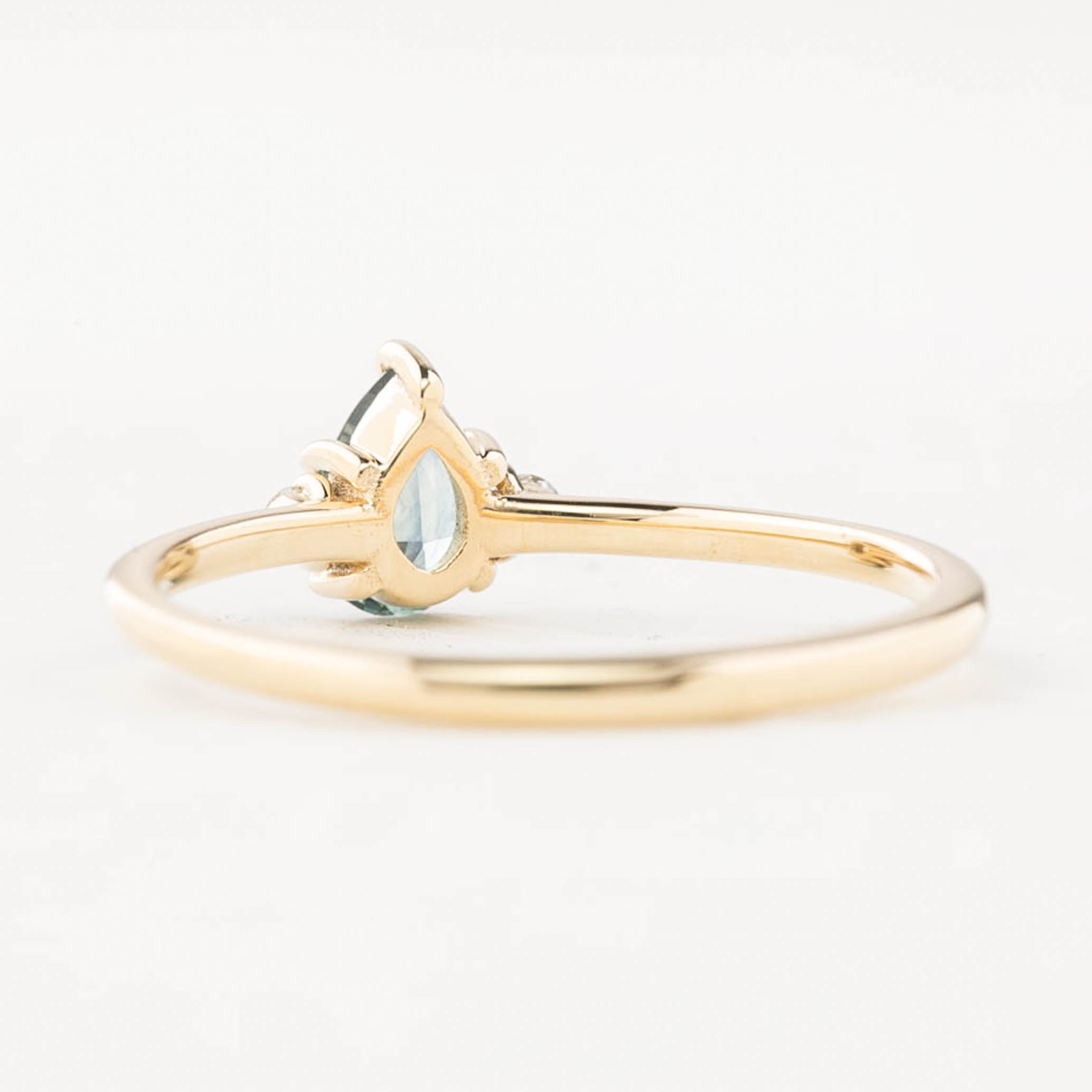 Emilie Ring 0.50ct Montana Sapphire