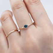 Estel Ring, 0.4ct Montana Sapphire