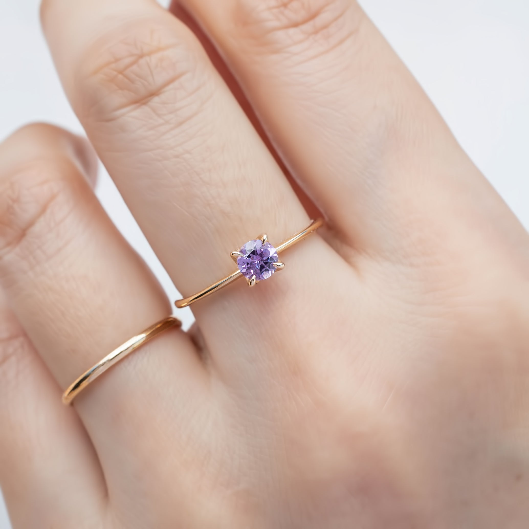 Sara Ring, 0.45ct Umba Sapphire