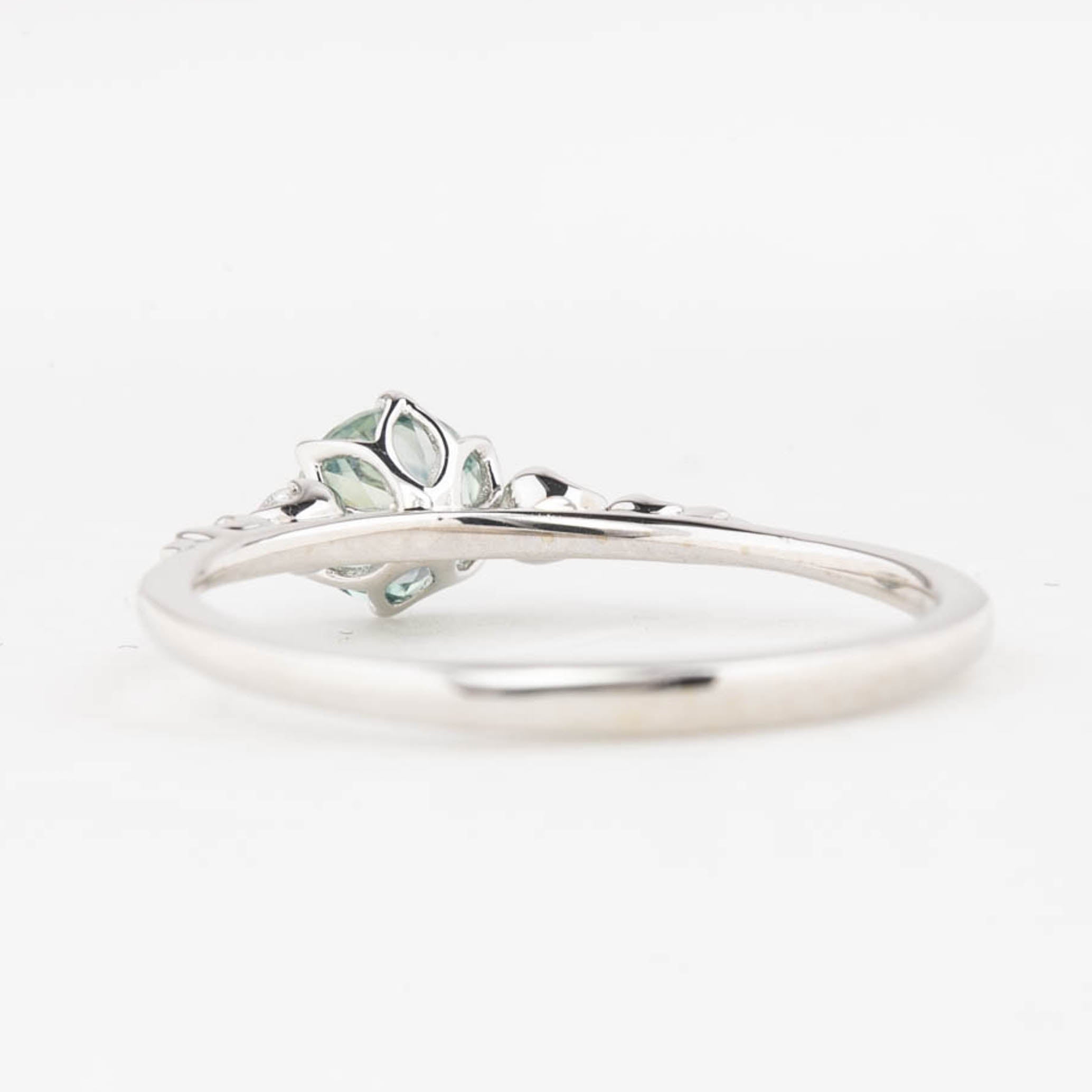 Estel Fleur Ring, 0.60ct Montana Sapphire