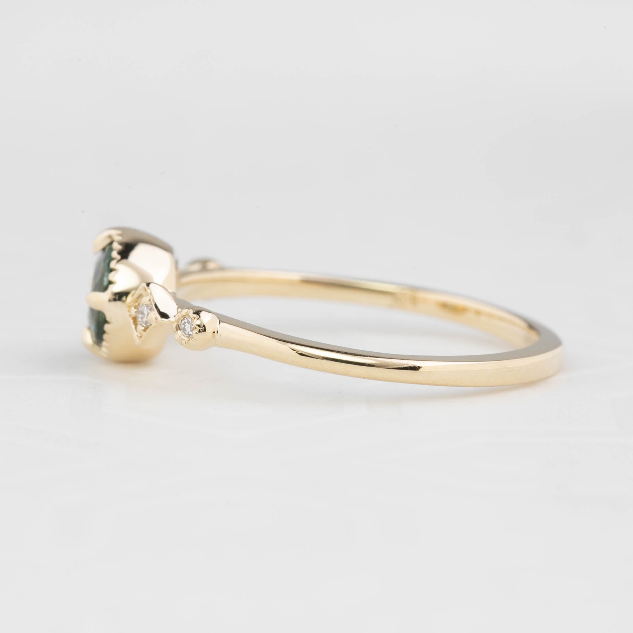 Stella Ring, 0.60ct Montana Sapphire
