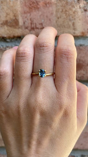 0.82ct オーバルカット ティールブルーサファイア モンタナ産 