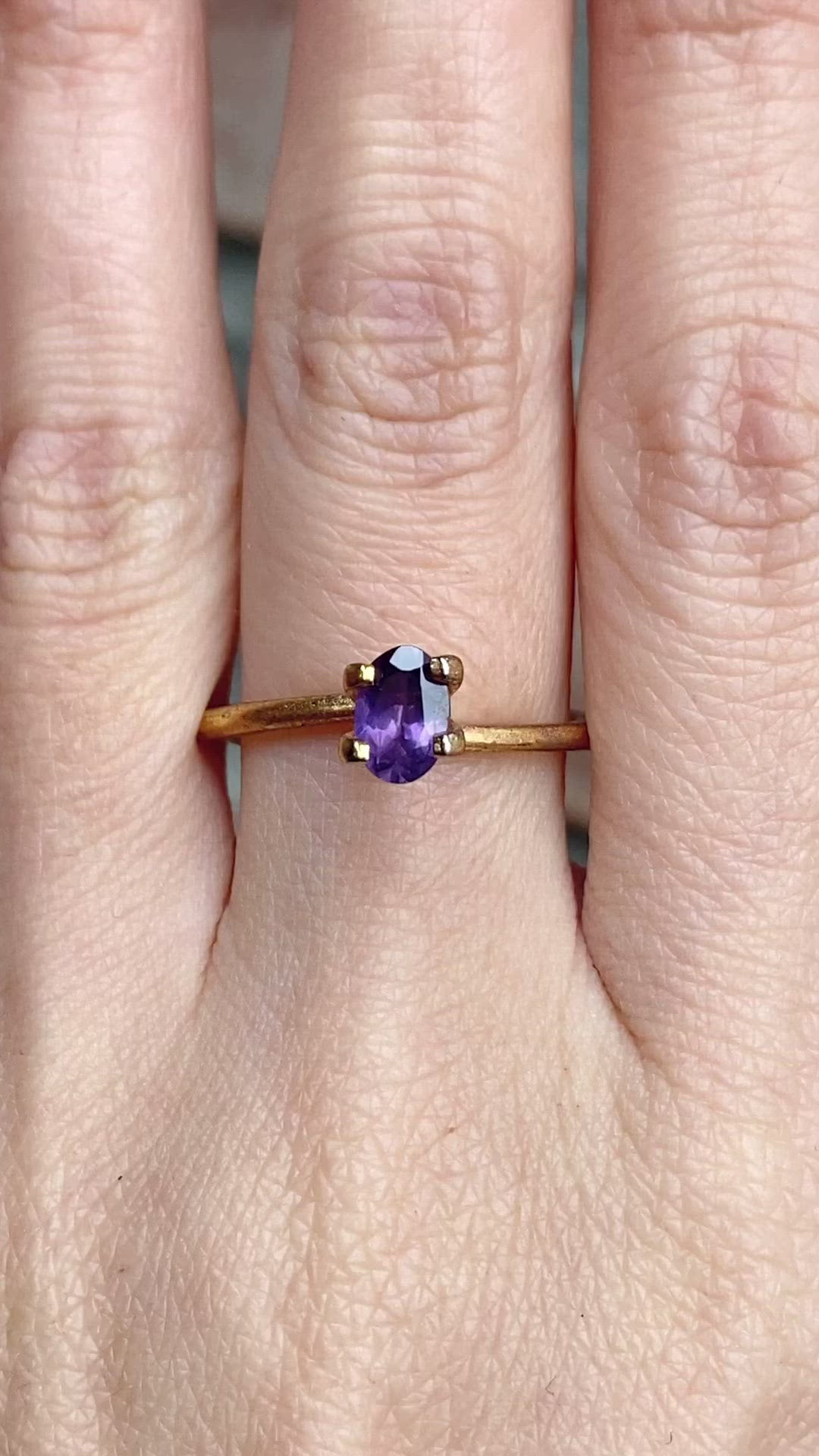 0.72ct Oval Cut Purple  Tanzania Sapphire SO266