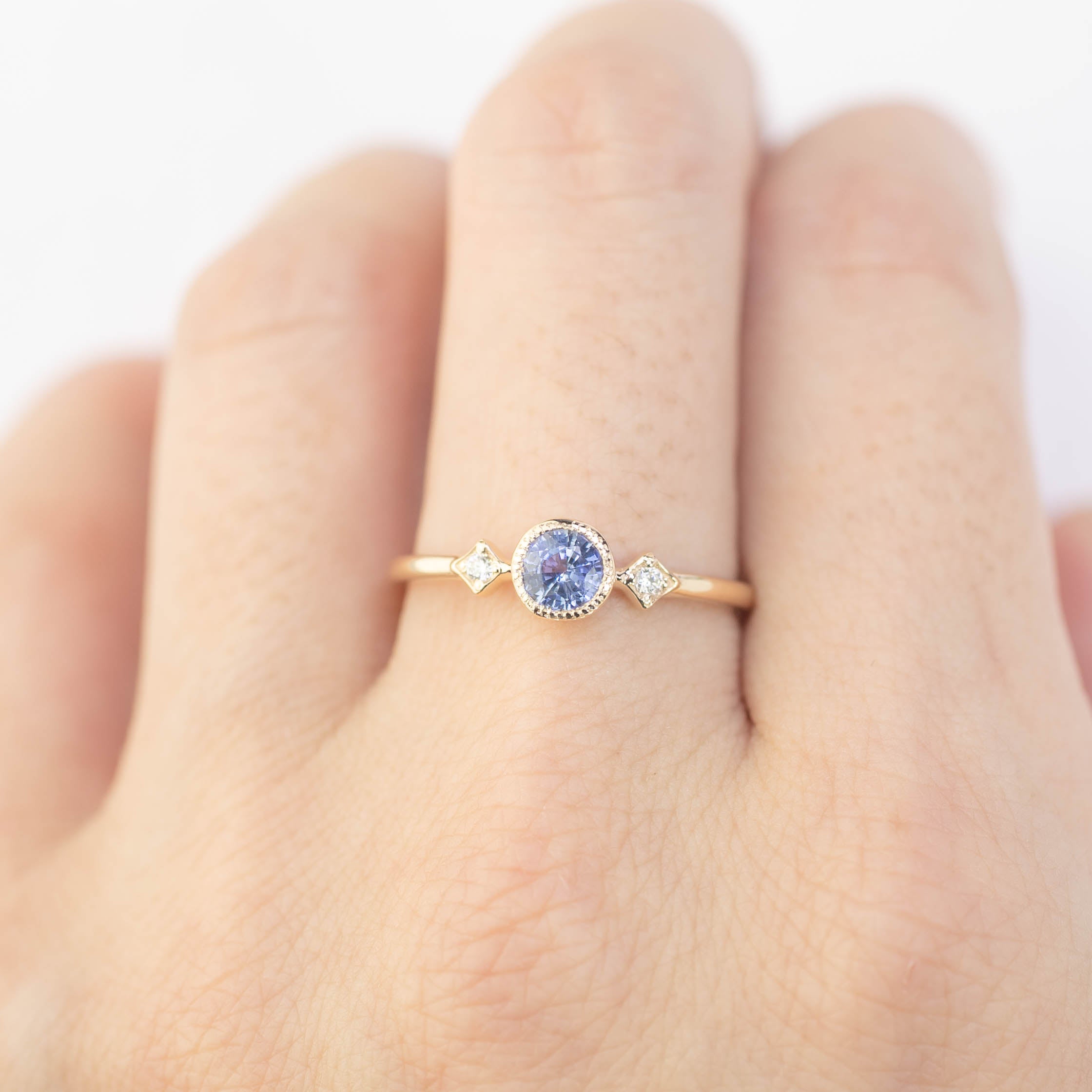 Star & Moon Ring, 0.45ct Ceylon Sapphire