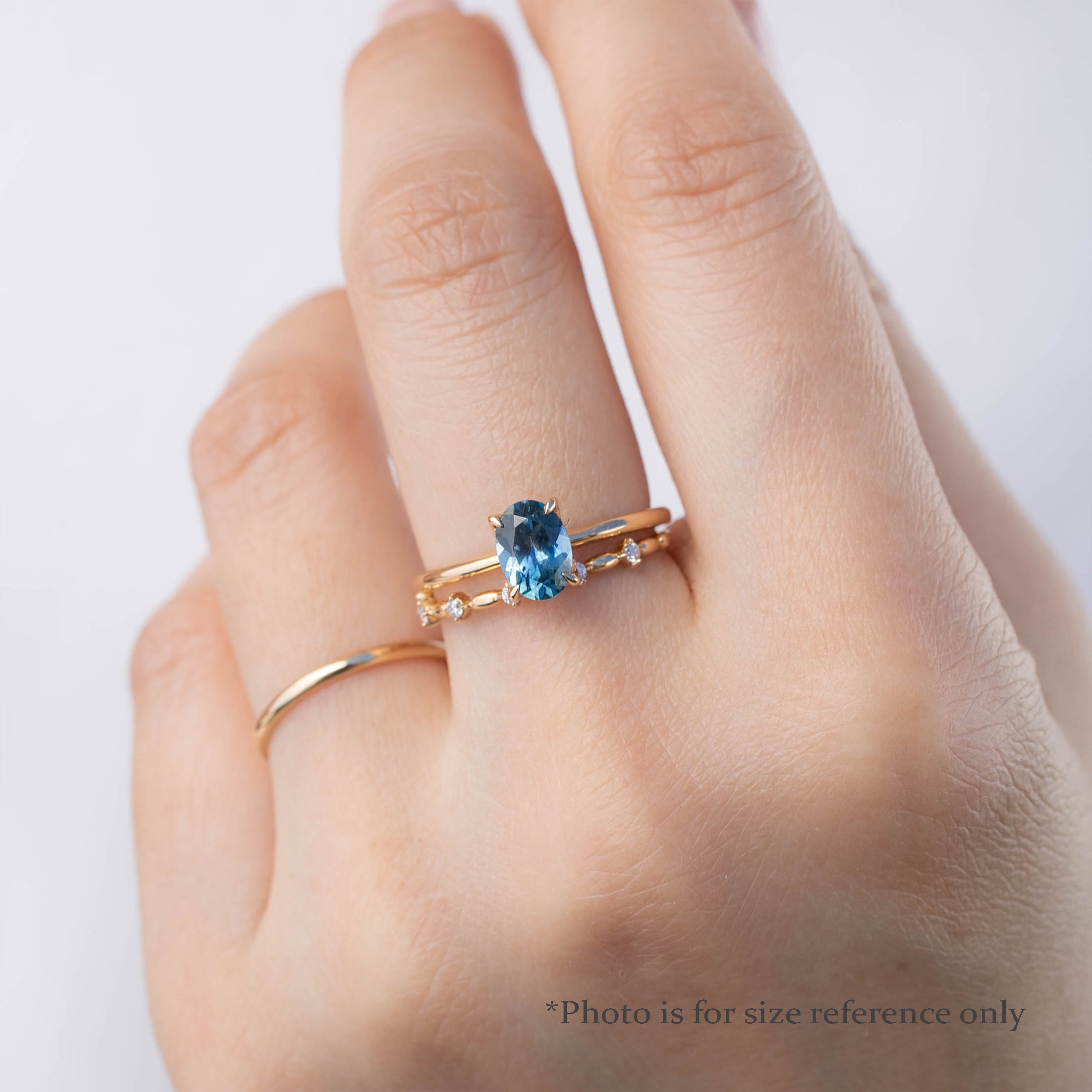Sara Ring, 0.82ct Montana Sapphire, oval shape gemstone