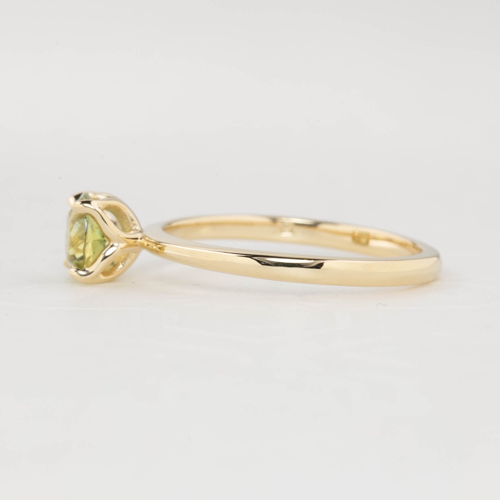 Sara Ring - 0.91ct Parti Light Green Montana Sapphire (One of a kind)